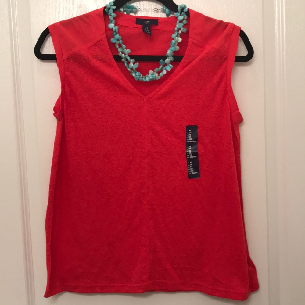 Short sleeve woven top